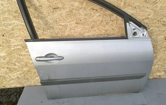 Renault Megane II Front door