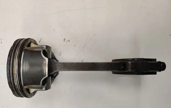 Ford F150 Piston with connecting rod JR3Z6108A