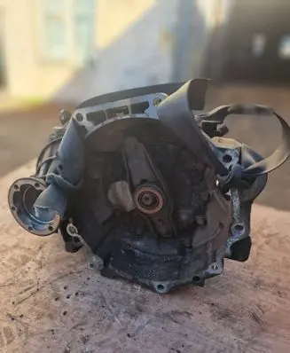 Volkswagen Caddy Manual 5 speed gearbox QYF 0A4300052B 0A4300050J