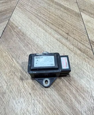Mercedes-Benz E W211 ESP acceleration yaw rate sensor 0265005267 5005811 A0035420318