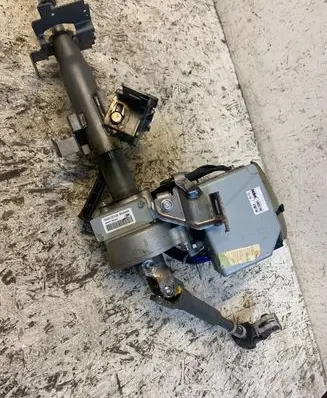 Nissan Juke I F15 Power steering pump Te50727226