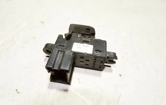 Nissan X-Trail T31 Electric window control switch 25411JG000