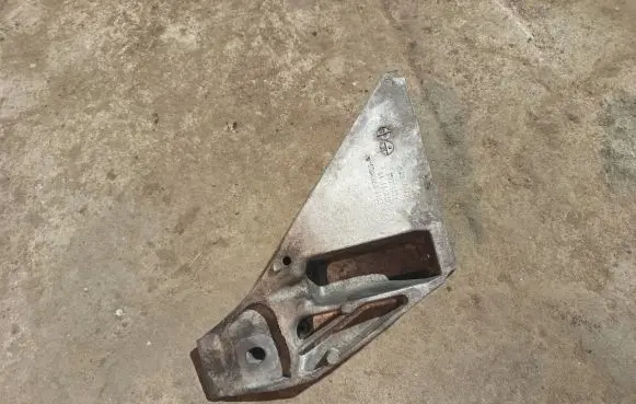 BMW X5 E70 Engine mounting bracket 6772680 67871110 A0S9003