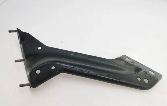 Fender mounting bracket