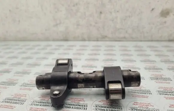 Volkswagen PASSAT B6 Fuel Injector clamp holder