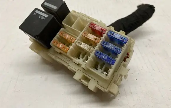 Land Rover Evoque I Fuse module 