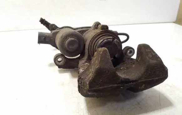 Jeep Cherokee Rear brake caliper 32353472