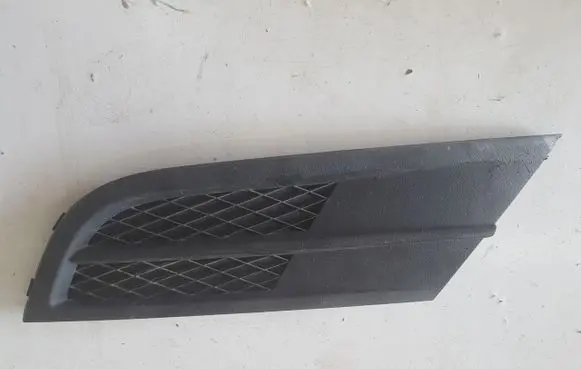 Volkswagen Jetta VI Front bumper lower grill 5C6853666G