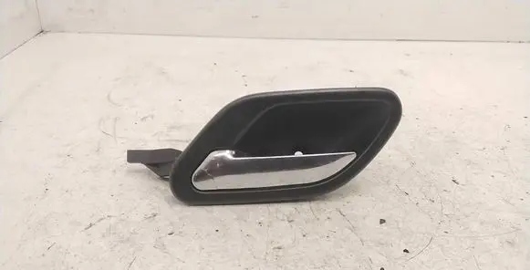 BMW 5 E39 Front door interior handle 8226049