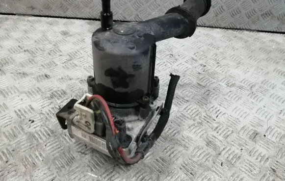 Citroen C4 II Power steering pump 9803319180