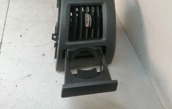 Toyota Prius+ (ZVW40) Dashboard side air vent grill/cover trim 5506147050 5568647080 5566047060