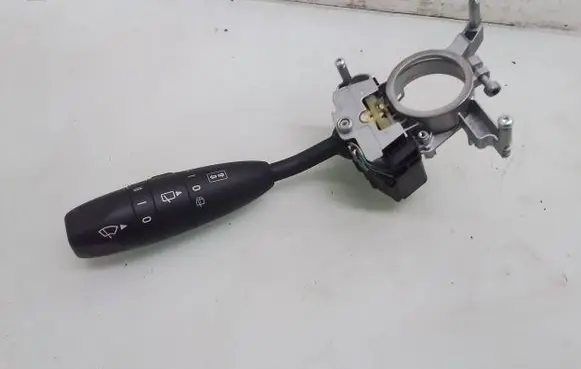 Mercedes-Benz B W245 Wiper control stalk A1695450010 281666