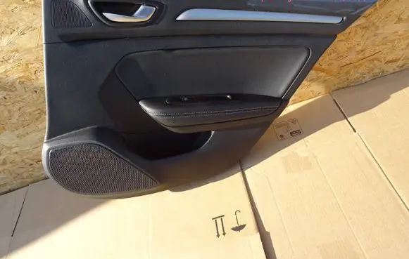 Renault Megane IV Coupe rear side trim panel 