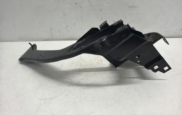 BMW 2 F45 Side radiator support slam panel 7426633 B5631