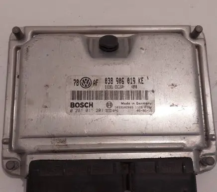 Volkswagen PASSAT B5.5 Engine control unit/module 1039S02066 038906019KE 0281011201