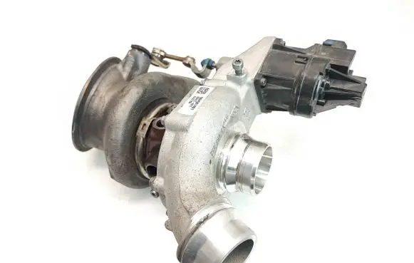 BMW 5 G30 G31 Turbo 7953252 9845814 8940230001