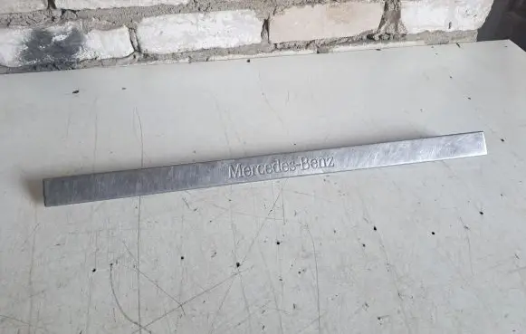 Mercedes-Benz ML W163 Manufacturers badge/model letters A1636860820