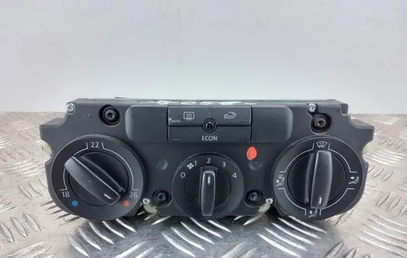 Volkswagen Golf V Climate control unit 5M2820045