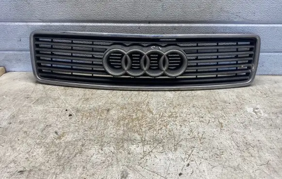 Audi A6 S6 C4 4A Quarter panel pressure vent 4A0853651
