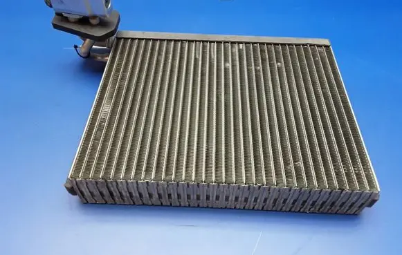 Mercedes-Benz ML W164 Air conditioning (A/C) radiator (interior) 668220M