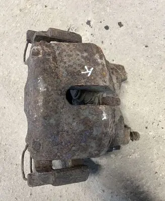 Jeep Grand Cherokee (WJ) Front brake caliper