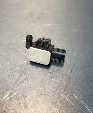 Mitsubishi ASX Airbag deployment crash/impact sensor 8651A165