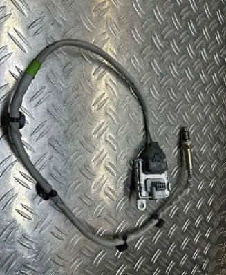 Renault Trafic III (X82) Lambda probe sensor 227900040R 0450