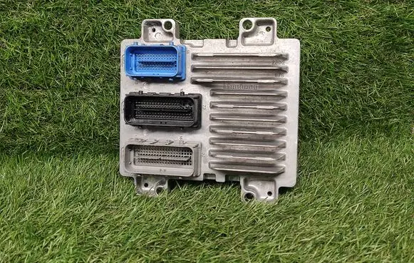 Buick Encore I Engine control unit/module ECU 12679097 12668986