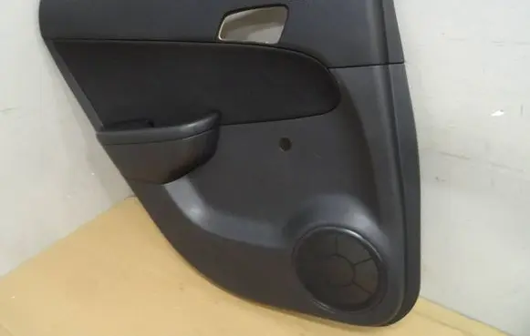Hyundai i30 Rear door card panel trim