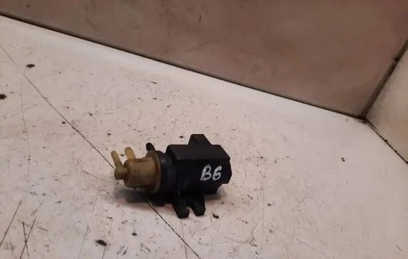Volkswagen PASSAT B6 Turbo solenoid valve 1K0906627A 70086800
