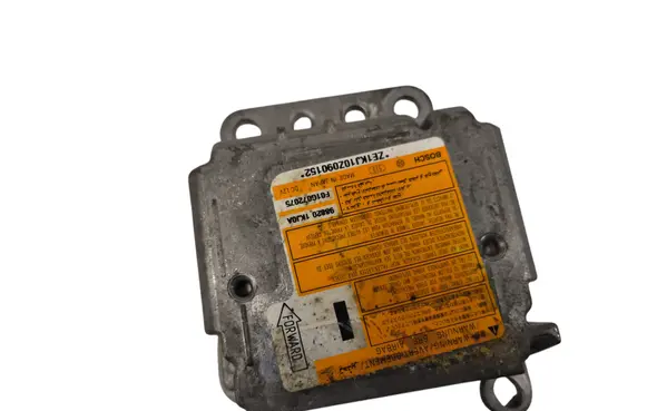 Nissan Juke I F15 Airbag control unit/module 988201KJ0A