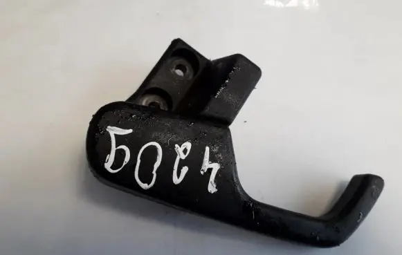 Volkswagen PASSAT B4 Engine bonnet (hood) release handle 3A1825533