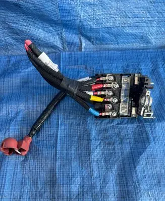 Renault Megane E-Tech Battery relay fuse 241055MZ0B 241148915R