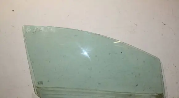 Nissan Note (E12) Front door window glass four-door 43R00048