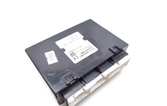 Isuzu D-Max Central body control module EMU370851 471A0068 8982152860