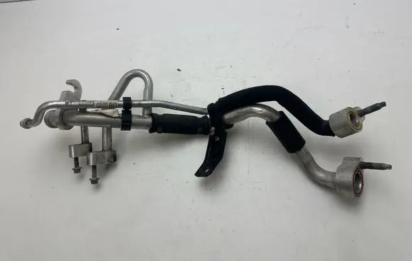 Land Rover Discovery 4 - LR4 Air conditioning (A/C) pipe/hose AH2219867