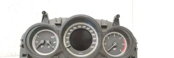 Mercedes-Benz C W204 Speedometer (instrument cluster) A2049005413 2049005413