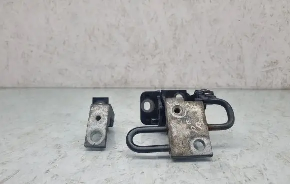 Audi A6 S6 C6 4F Front door hinge set 8E0831412E
