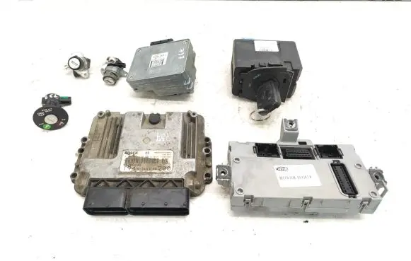 Fiat Croma Engine ECU kit and lock set 55205406 0281012150 51789318