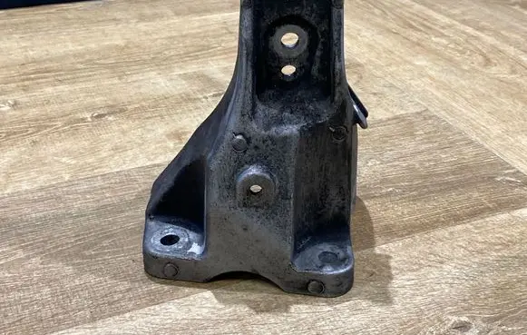 Land Rover Range Rover Velar Engine mounting bracket HK836061CB