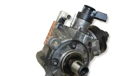 BMW X3 F25 Fuel injection high pressure pump 8511626 0445010768 170918