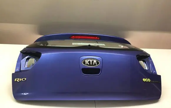 KIA Rio Tailgate/trunk/boot lid 737001W220