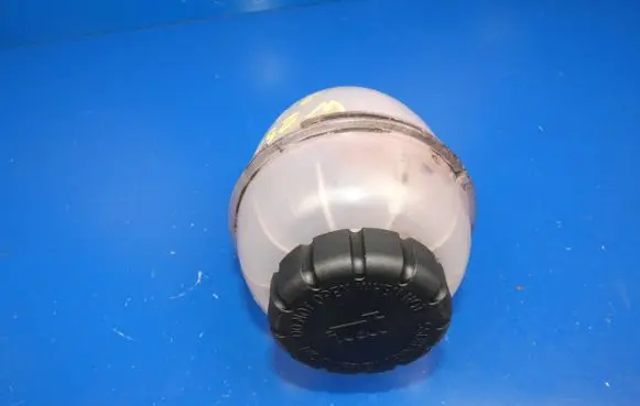 Mercedes-Benz GLC X253 C253 Coolant expansion tank/reservoir A2225000549