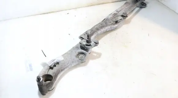 BMW 7 E65 E66 Front wiper linkage 