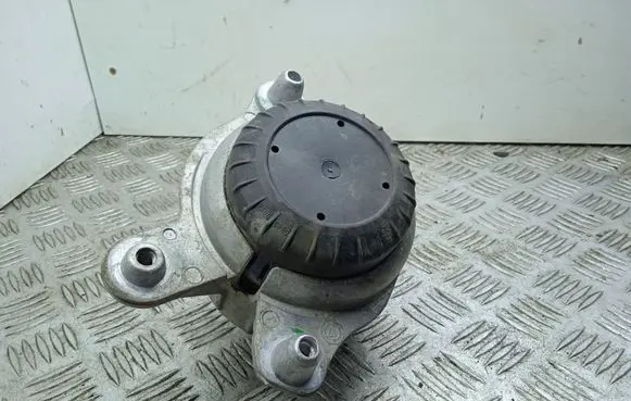 Mercedes-Benz E W213 Engine mount bracket A2132403400