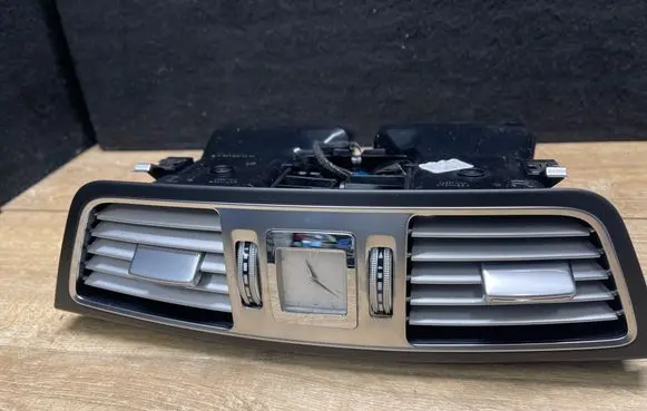 Mercedes-Benz E C207 W207 Dash center air vent grill A2078300000