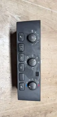 Volvo S40, V40 Climate control unit 0142699G02 B2251