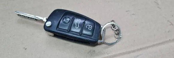 Audi A6 S6 C6 4F Ignition key/card 4F0837220R C06780