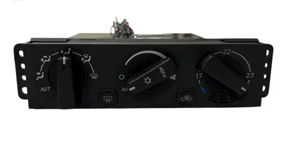 Mitsubishi Carisma Climate control unit MR360474 CAB502A011