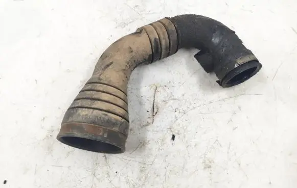 Intercooler hose/pipe